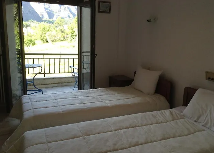 法兰西酒店 2* 卡兰巴卡